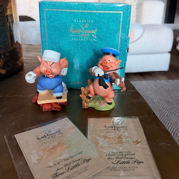 Disney Other - WDCC Three‎ Little Pigs Practical Fifer Fiddler Disney Set COA Lot of 2 READ